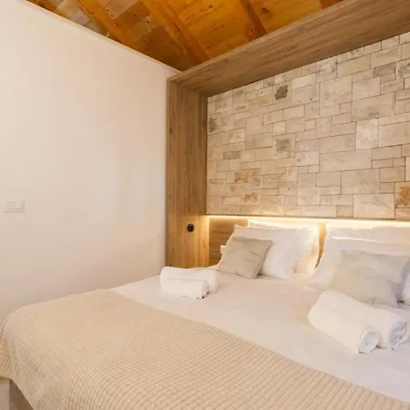 Villa Silvana By Guide *