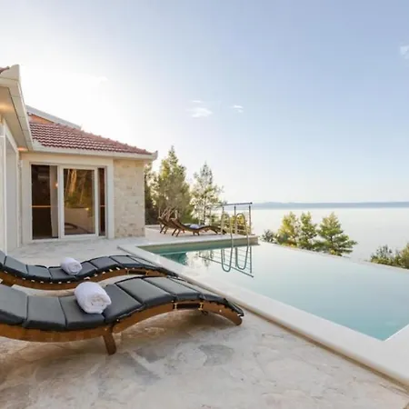 Silvana By Guide Villa