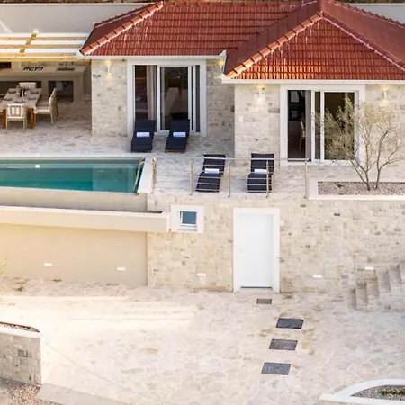 Silvana By Guide Villa Blato (Korcula)