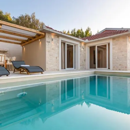 Villa Silvana By Guide Blato (Korcula)