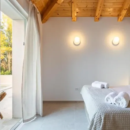 Silvana By Guide Villa *