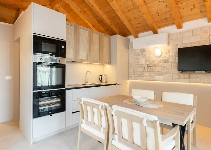 Silvana By Guide Villa Blato (Korcula)